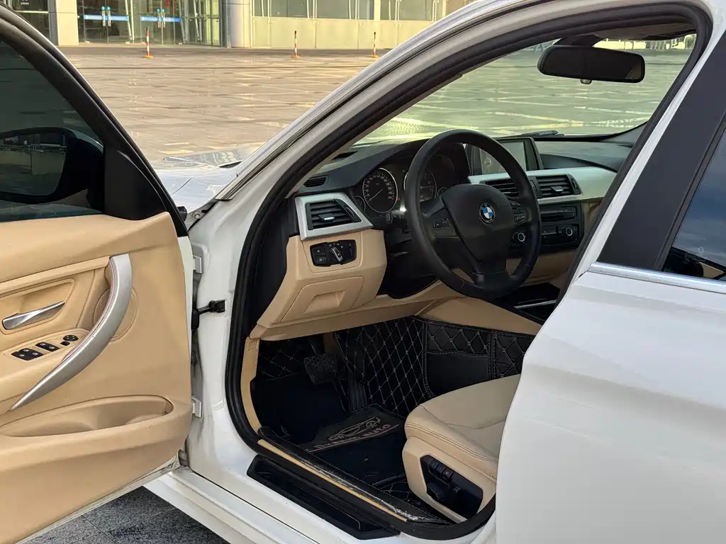 BMW 3 Series 2015