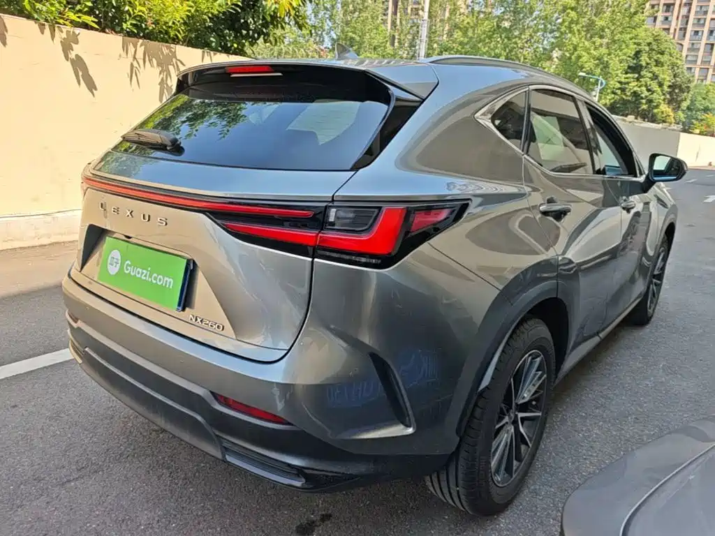 Lexus NX 2021 — фото 7