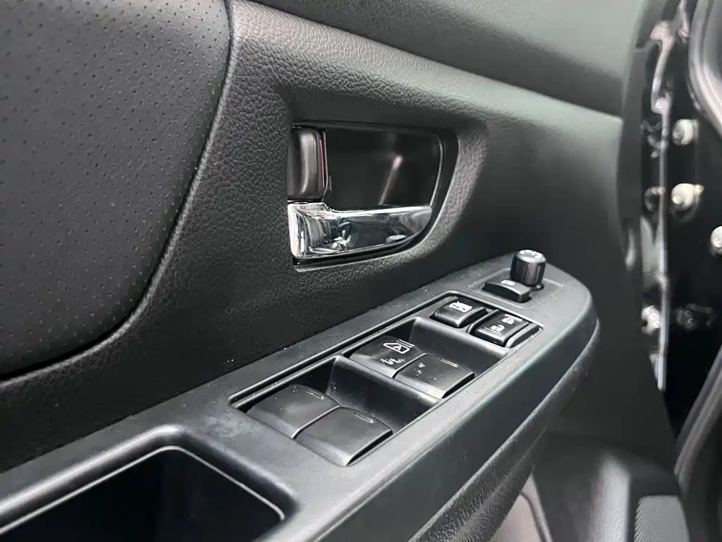 Subaru XV 2013 — фото 11