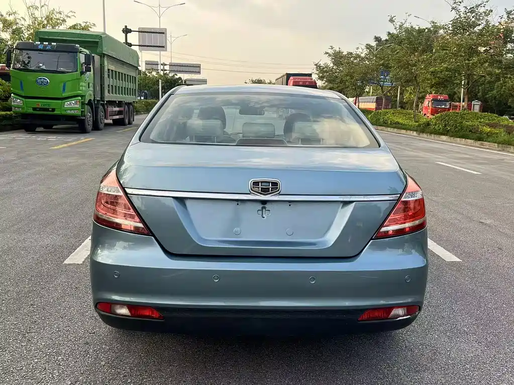 Geely Emgrand 2014
