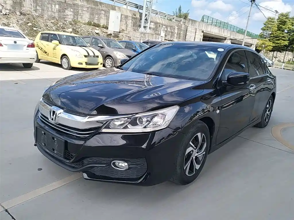 Honda Accord 2017 — фото 2