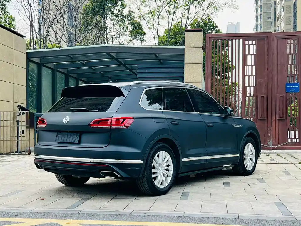 Volkswagen Touareg 2019 — фото 20