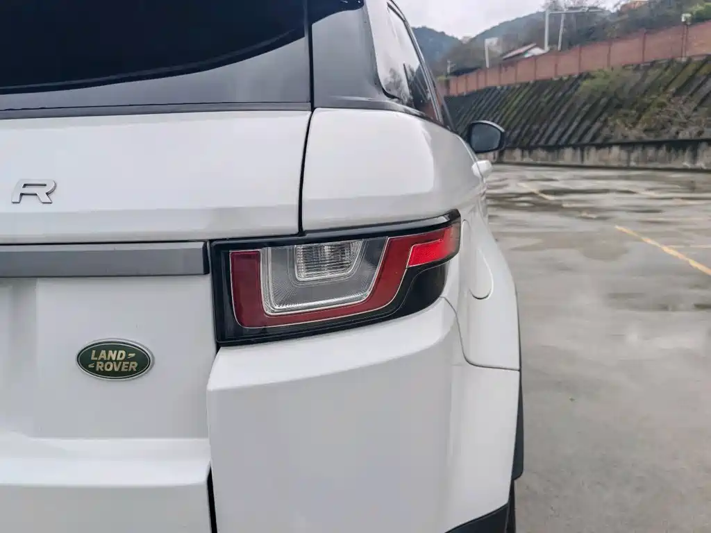 Land Rover Evoque 2018