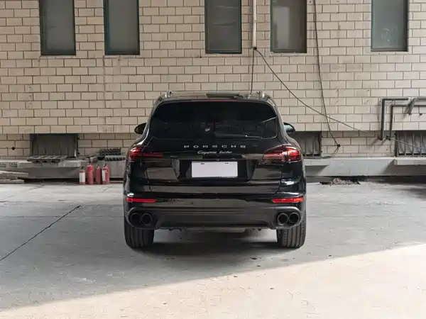 Porsche Cayenne 2016