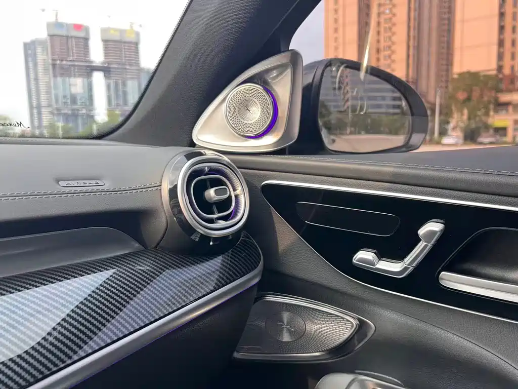 Mercedes-Benz C-Class 2023 — фото 17