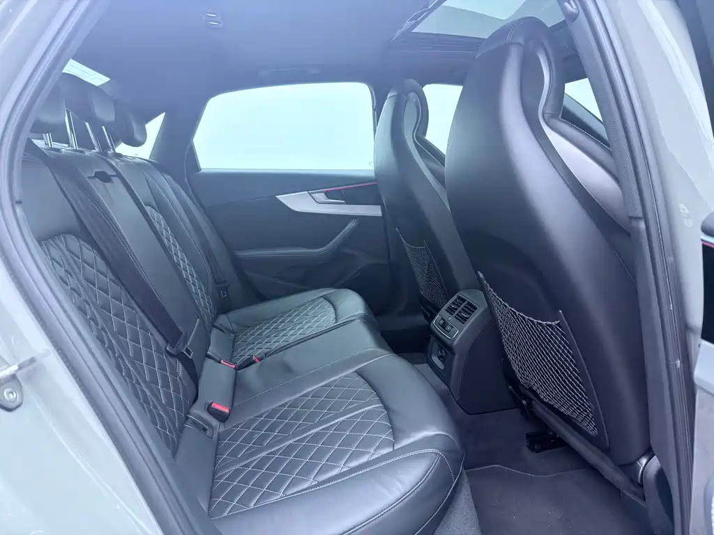Audi S4 2021 — фото 11