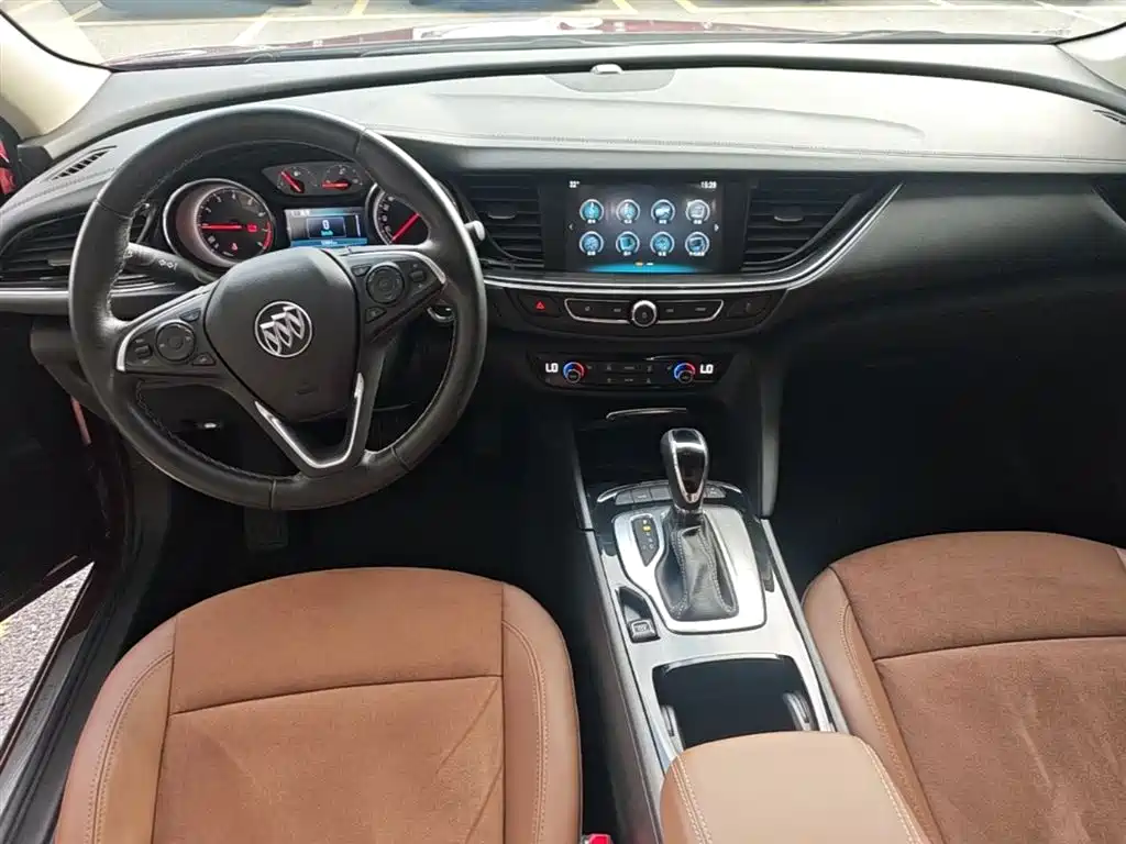 Buick Regal 2020 — фото 10