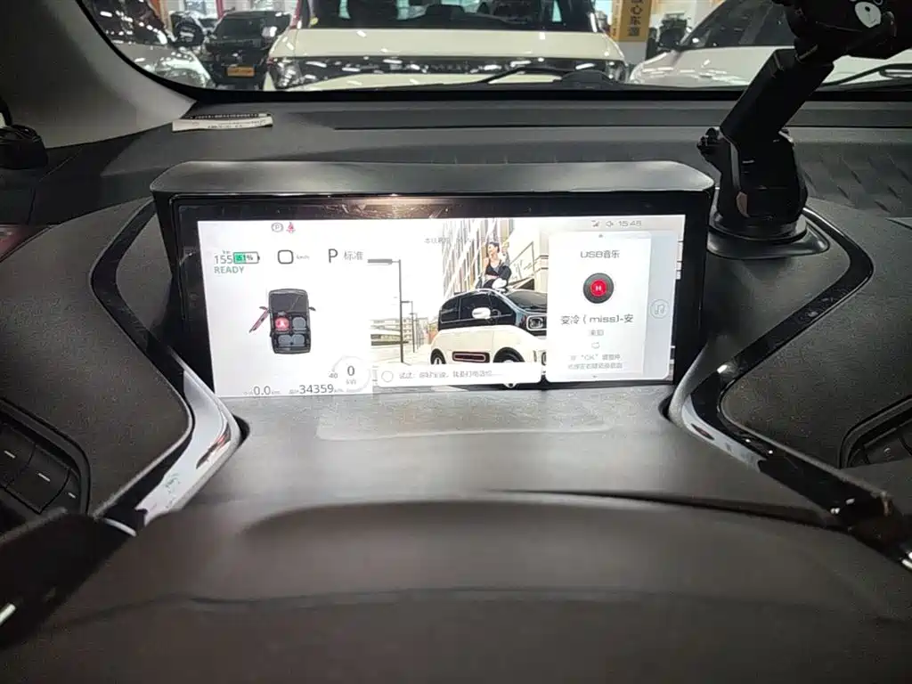Baojun KiWi EV 2022 — фото 12