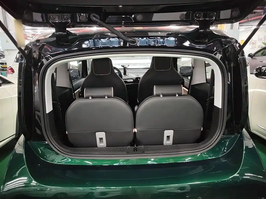 Baojun KiWi EV 2022 — фото 19
