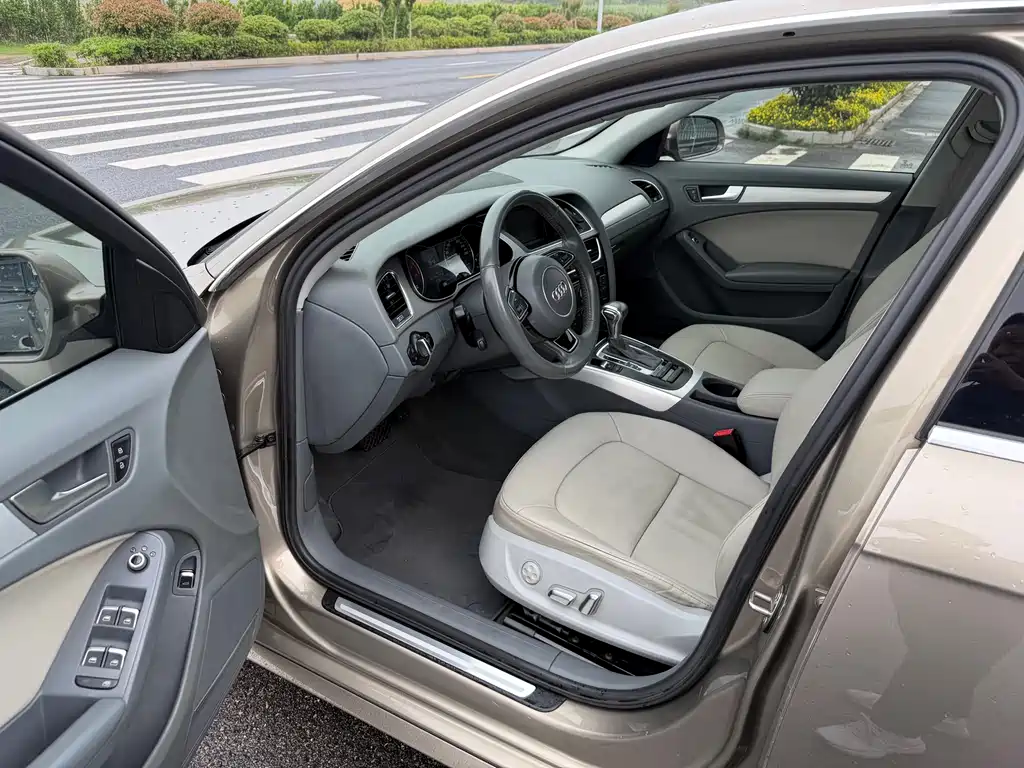 Audi A4L 2014