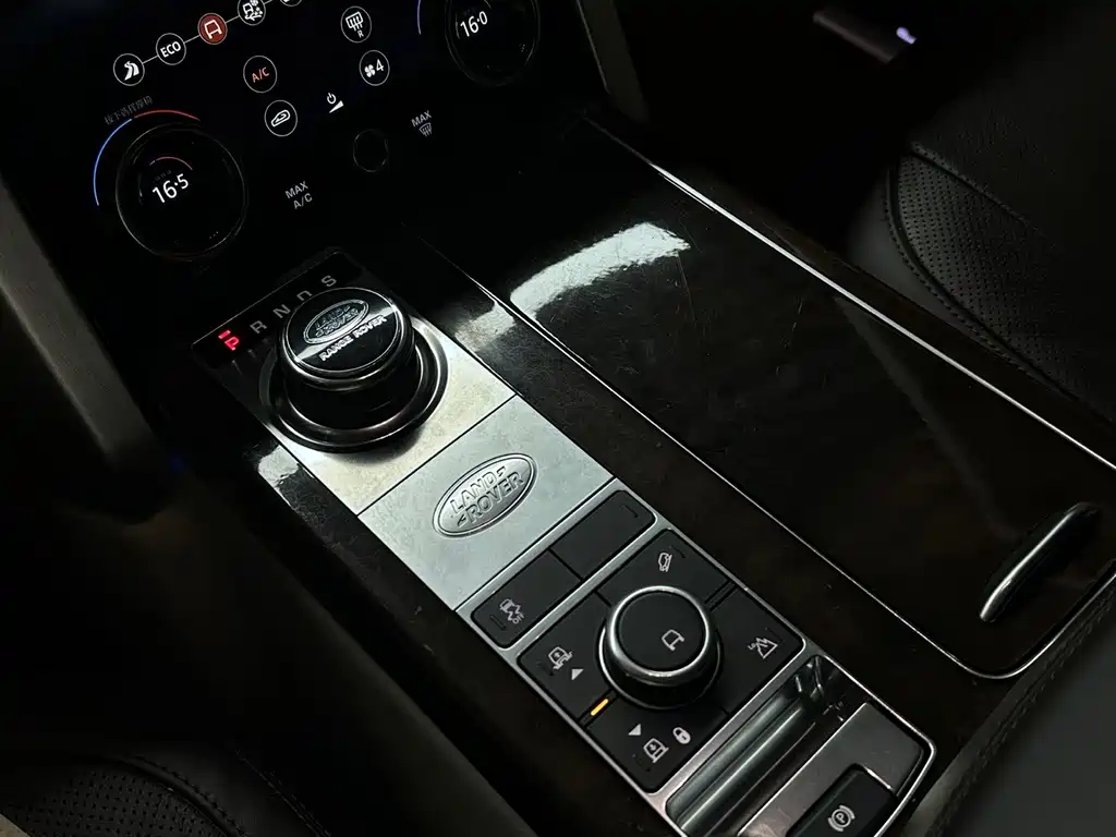 Land Rover Range Rover 2020 — фото 10