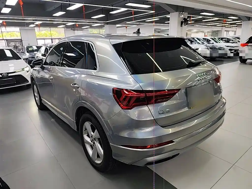 Audi Q3 2020 — фото 5