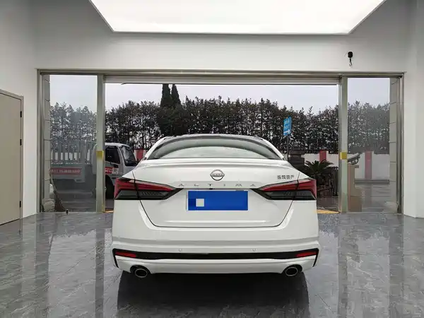 Nissan Teana 2023