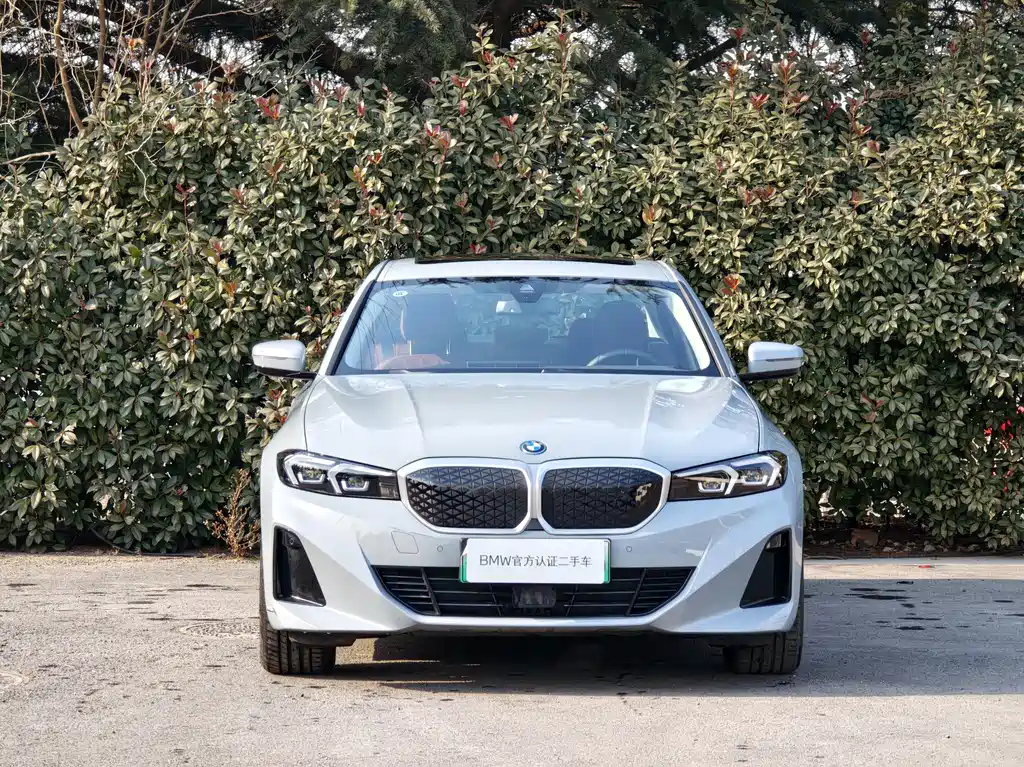 BMW i3 2025 — фото 2