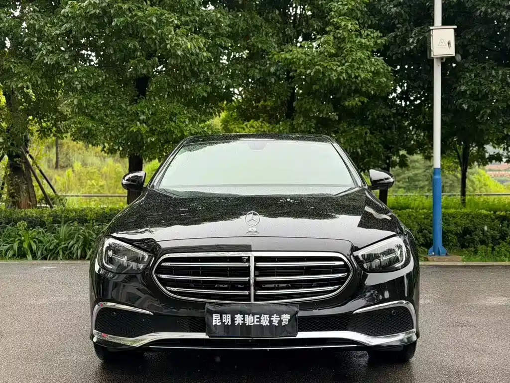 Mercedes-Benz E-Class 2023