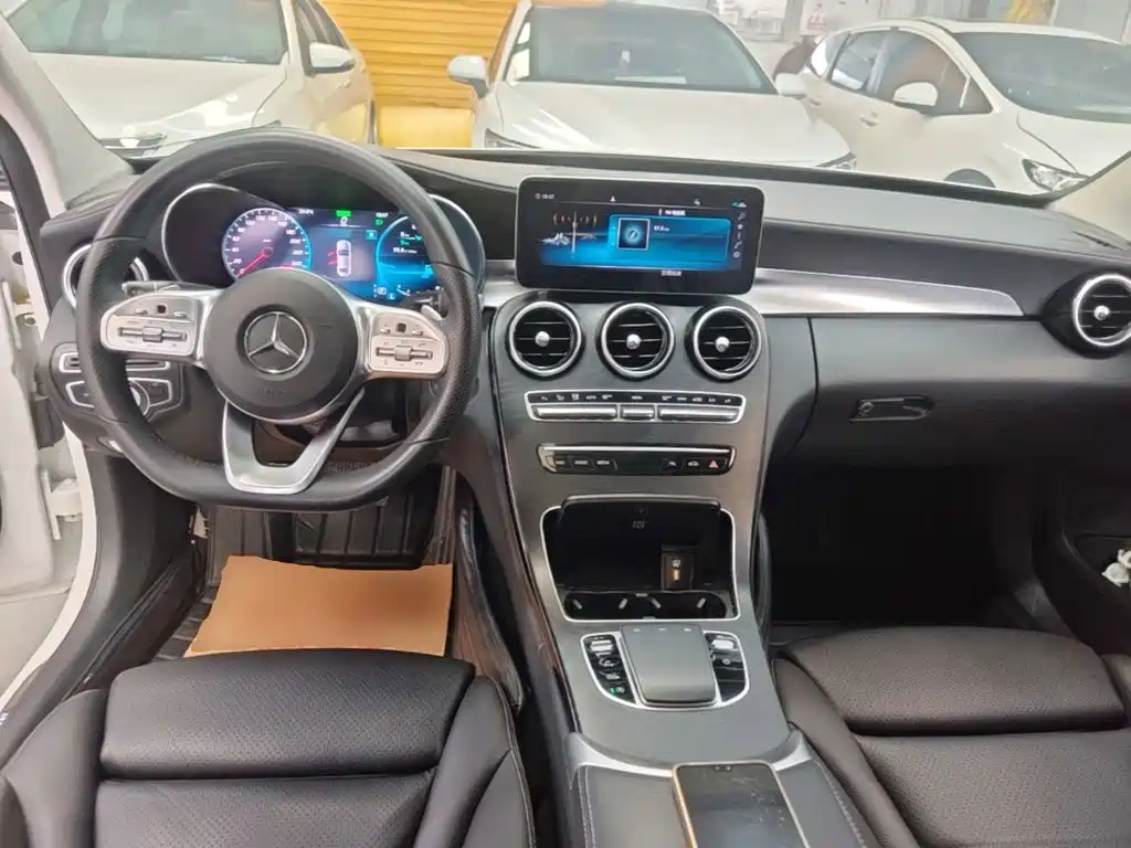 Mercedes-Benz C-Class 2020 — фото 10