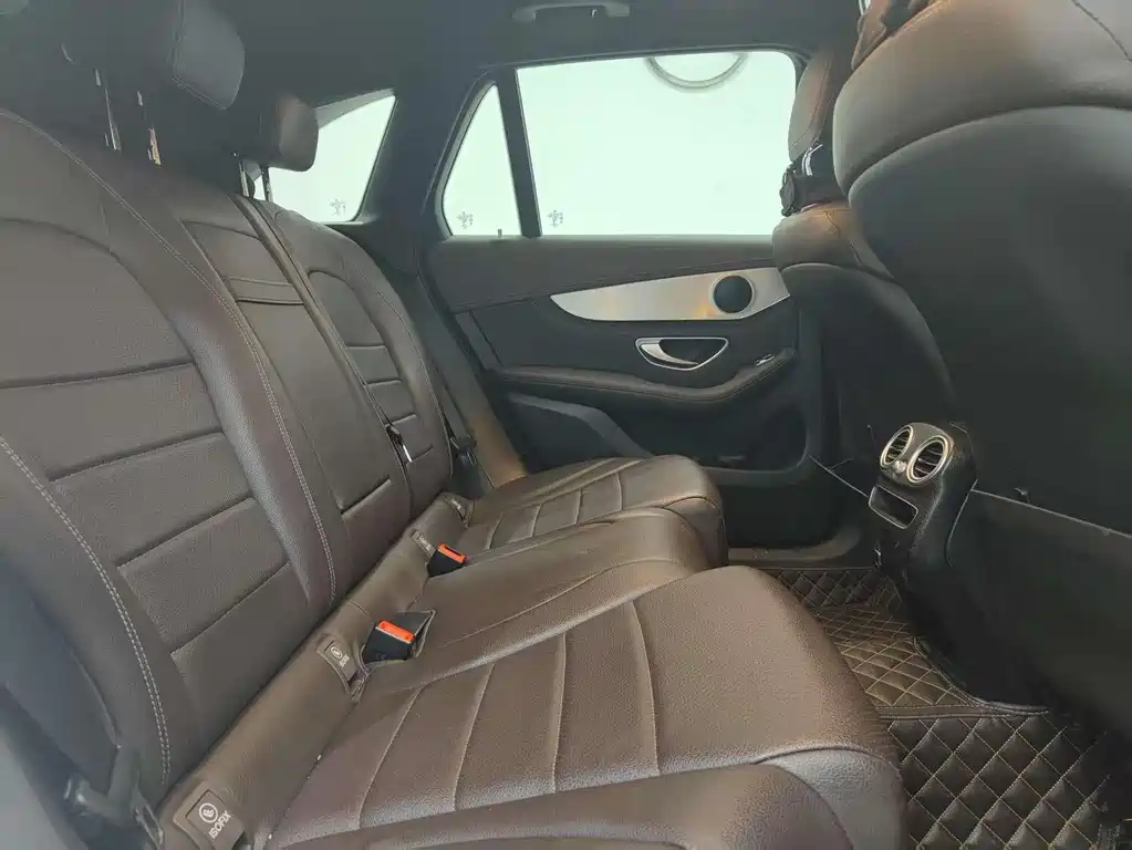 Mercedes-Benz GLC 2020 — фото 16