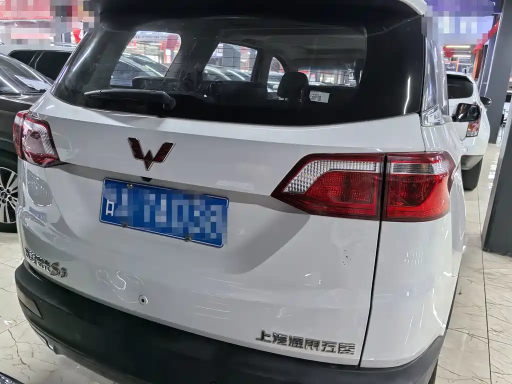 Wuling Hongguang S3 2019 — фото 4