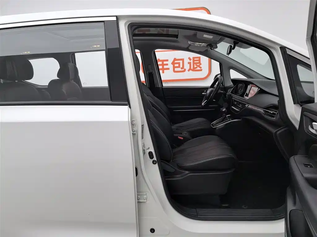 GAC Motor Trumpchi M6 2021 — фото 23