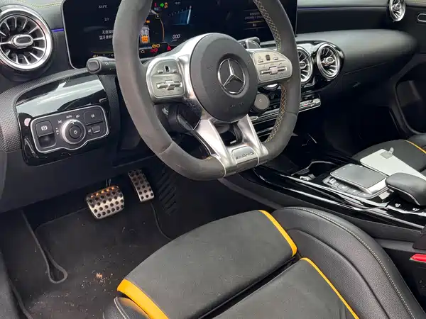 Mercedes-Benz CLA AMG 2021
