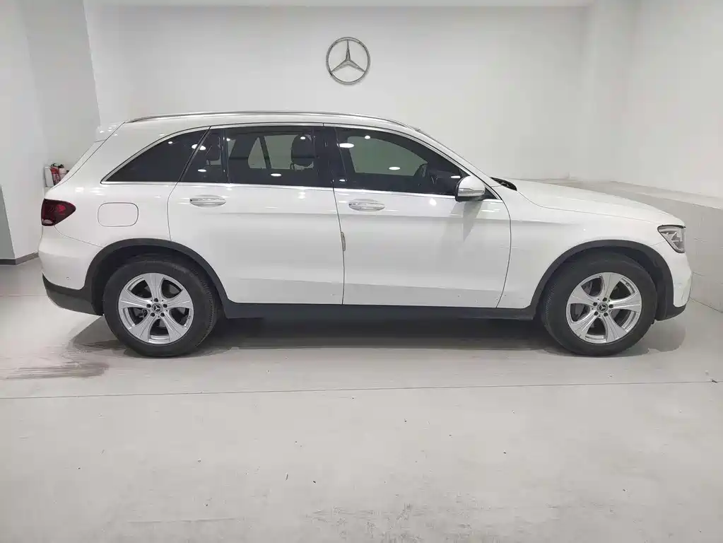 Mercedes-Benz GLC 2020 — фото 18