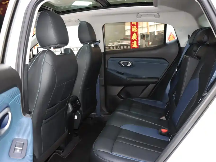 GAC Motor Trumpchi GS3 2025 — фото 11