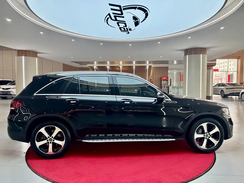 Mercedes-Benz GLC 2021