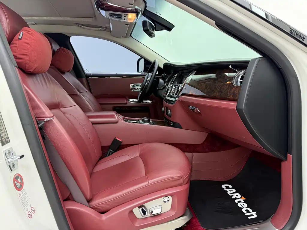 Rolls-Royce Ghost 2010 — фото 13