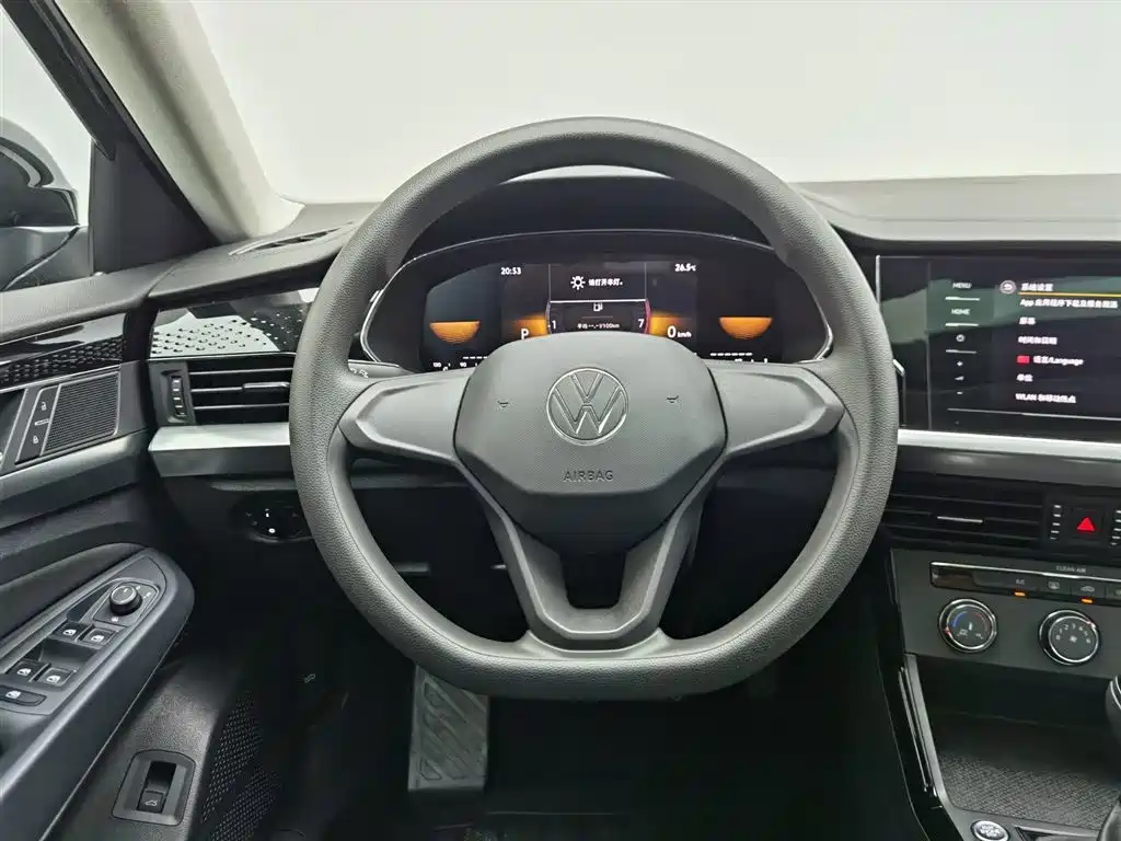 Volkswagen Passat 2023 — фото 11