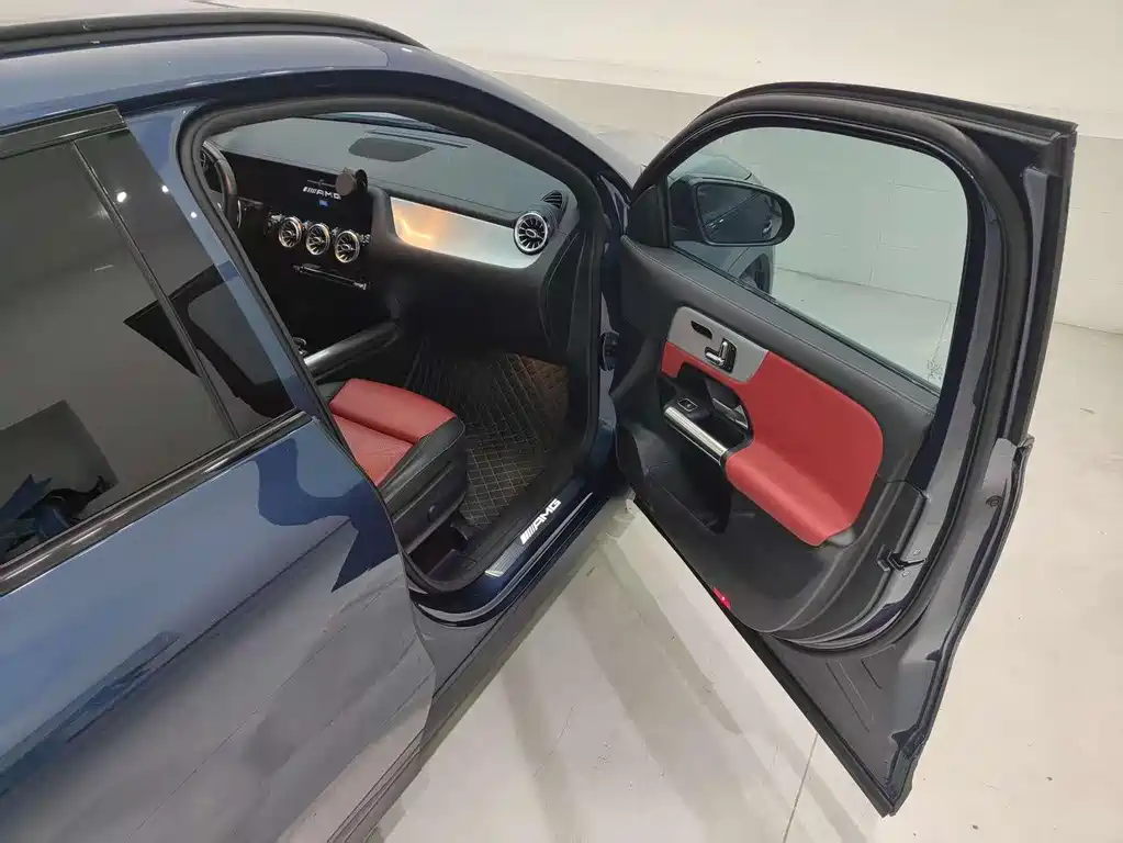 Mercedes-Benz GLA AMG 2021 — фото 20