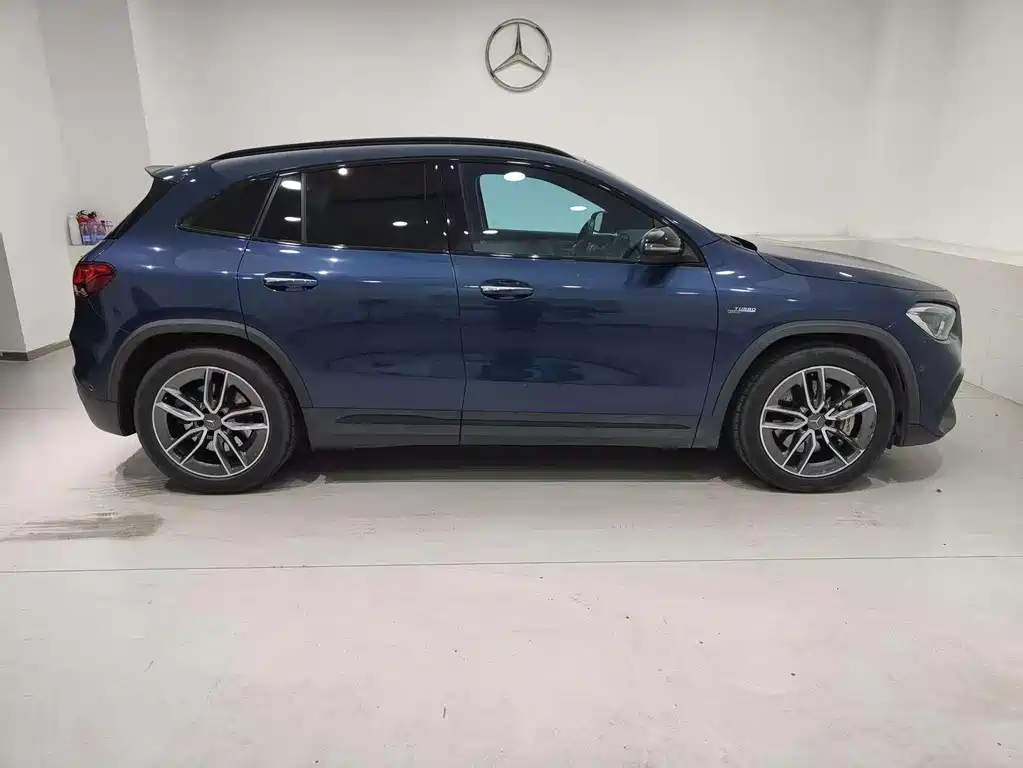 Mercedes-Benz GLA AMG 2021 — фото 12