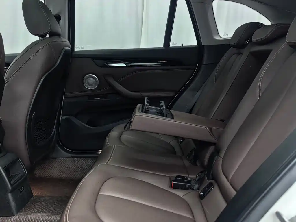 BMW X1 2022 — фото 12