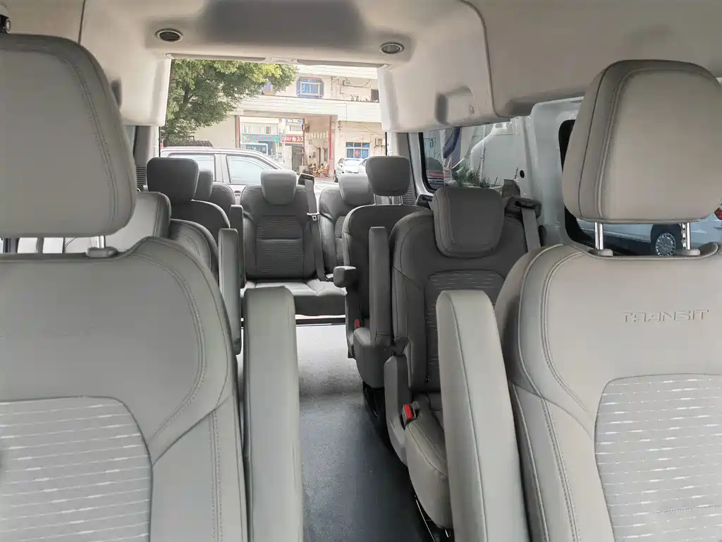 Ford Transit 2025 — фото 14
