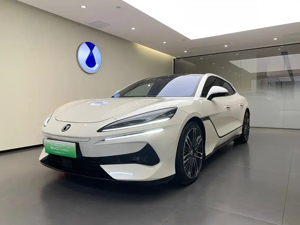 Denza Z9GT 2024