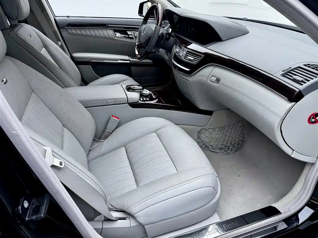 Mercedes-Benz S-Class 2011 — фото 20