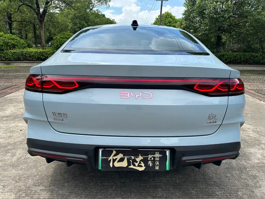 BYD Qin L 2025 — фото 17