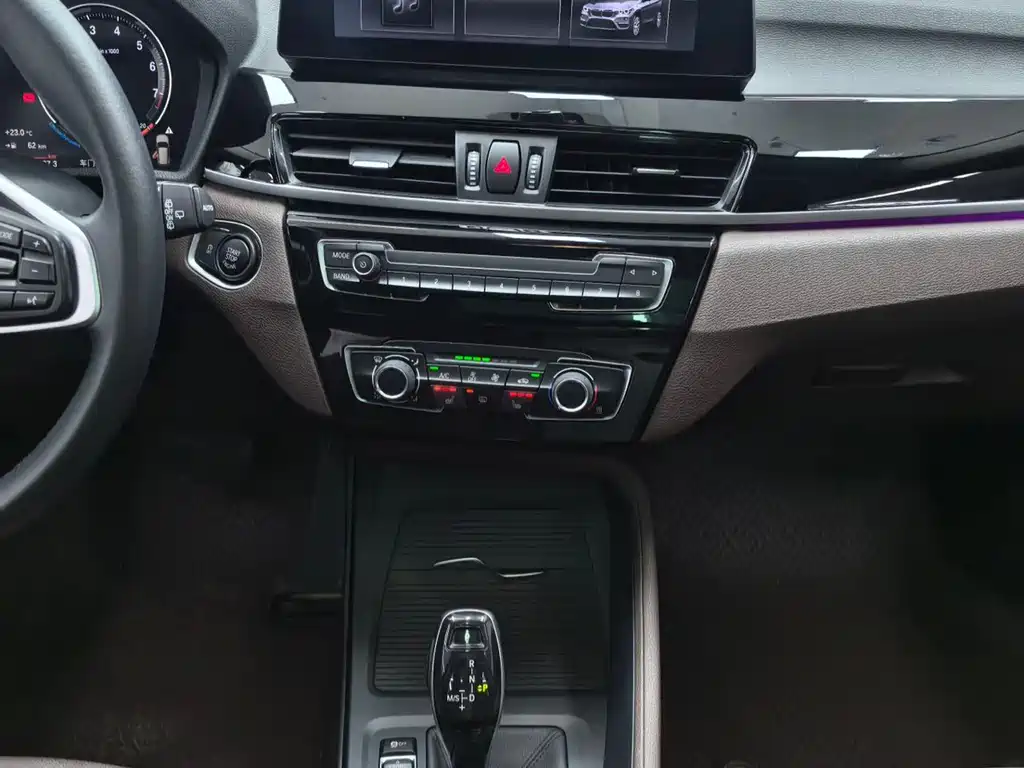 BMW X1 2022 — фото 15