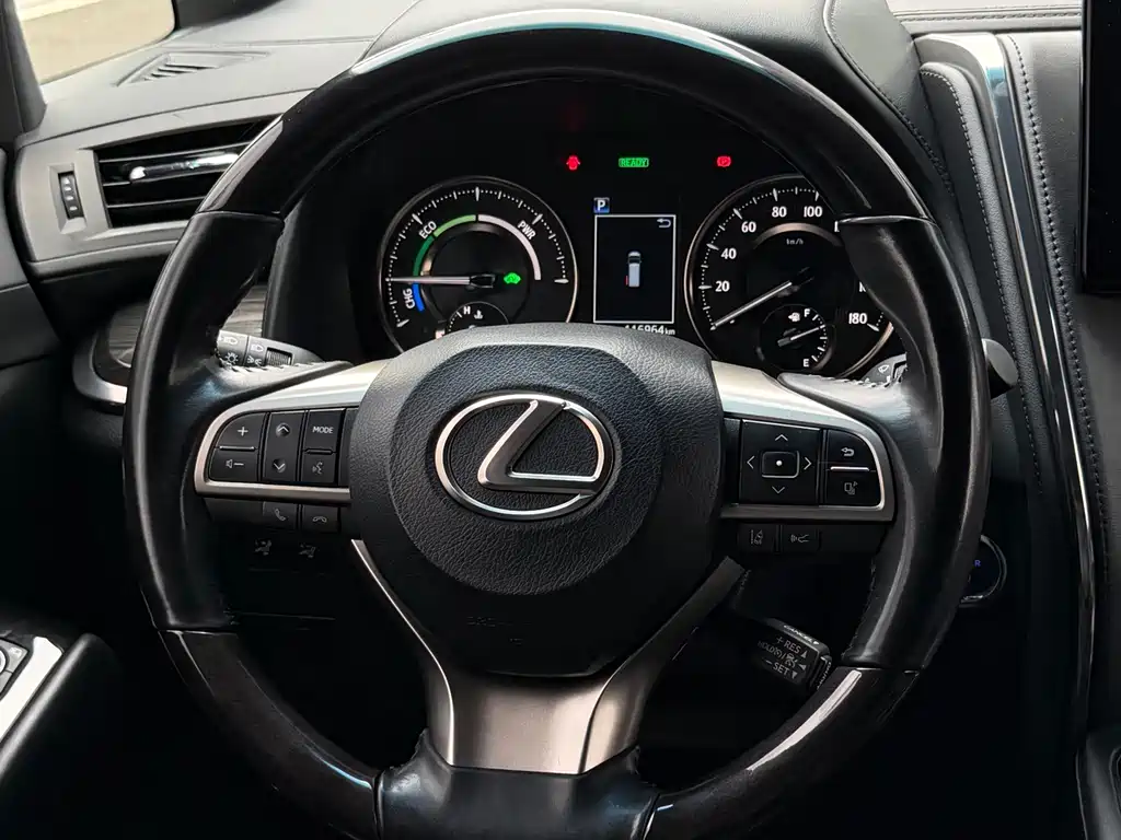Lexus LM 2021 — фото 14