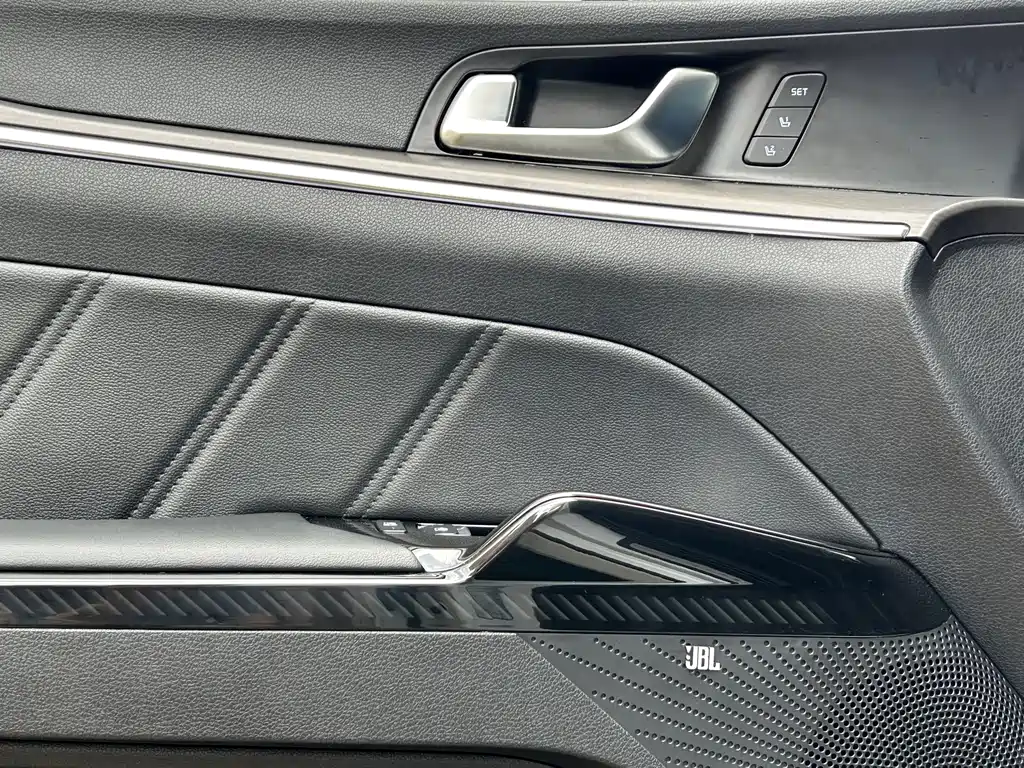 Kia K5 2021 — фото 10