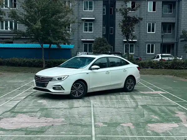 Roewe i5 2019