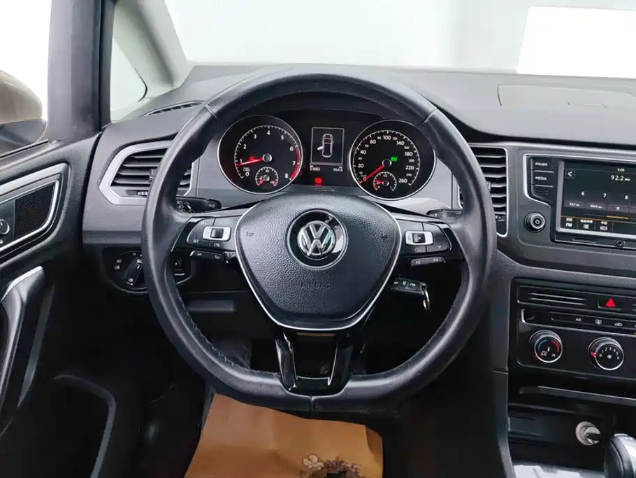 Volkswagen Golf Jialu 2017 — фото 15