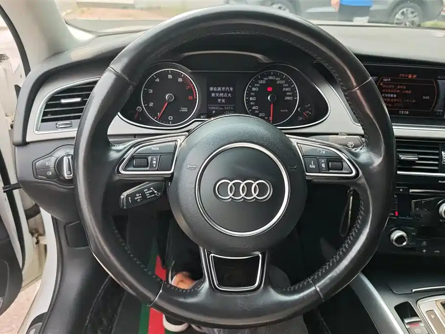 Audi A4L 2014 — фото 15