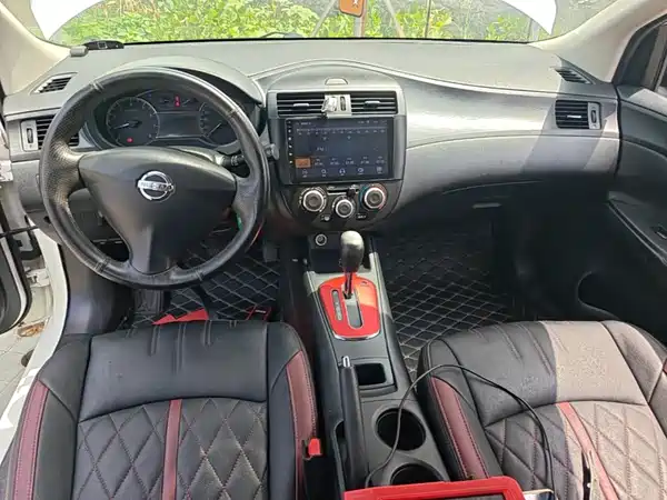 Nissan Tiida 2016