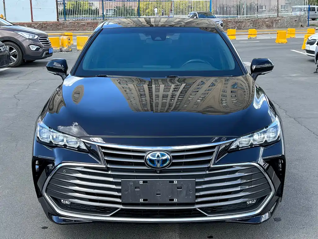 Toyota Avalon 2019 — фото 2