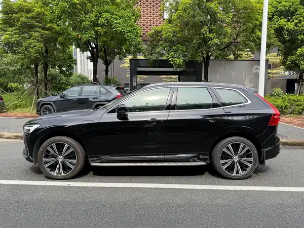 Volvo XC60 Plug-In Hybrid 2022