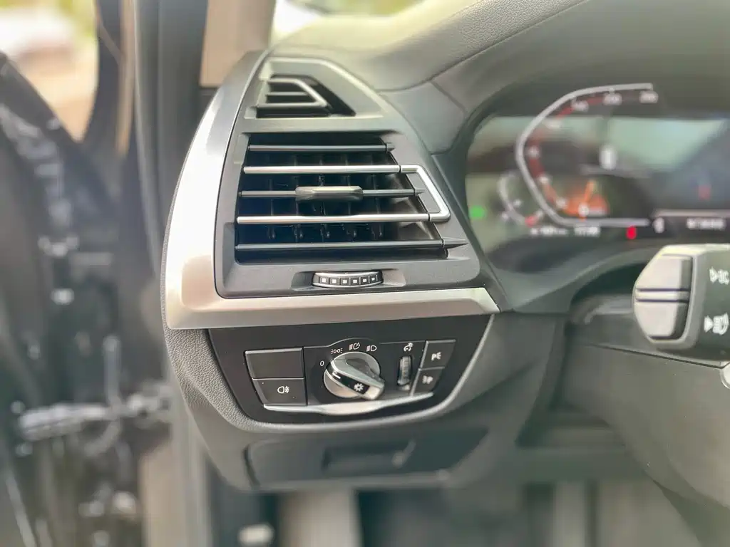 BMW X3 2022 — фото 17