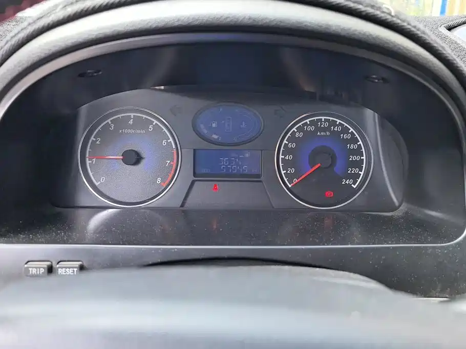 Geely Emgrand Classic 2015 — фото 14