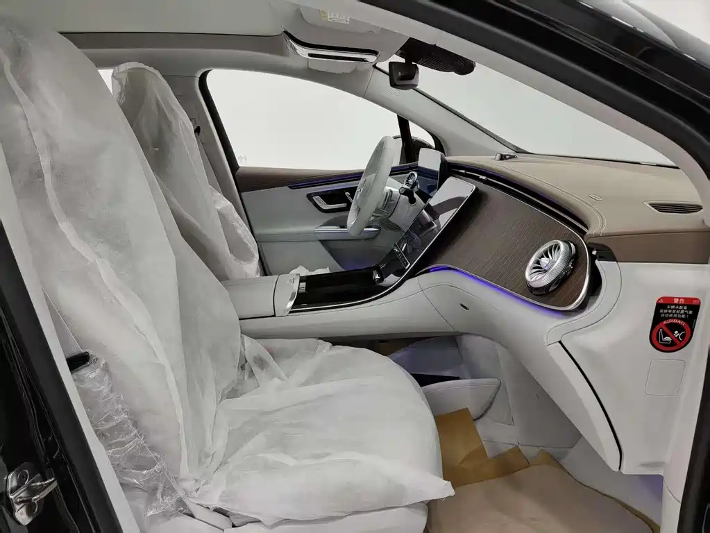 Mercedes-Benz EQE SUV 2025 — фото 15