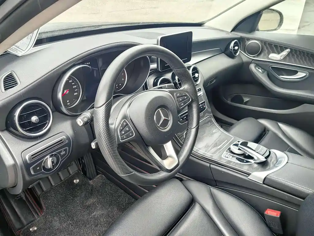 Mercedes-Benz C-Class 2017 — фото 10
