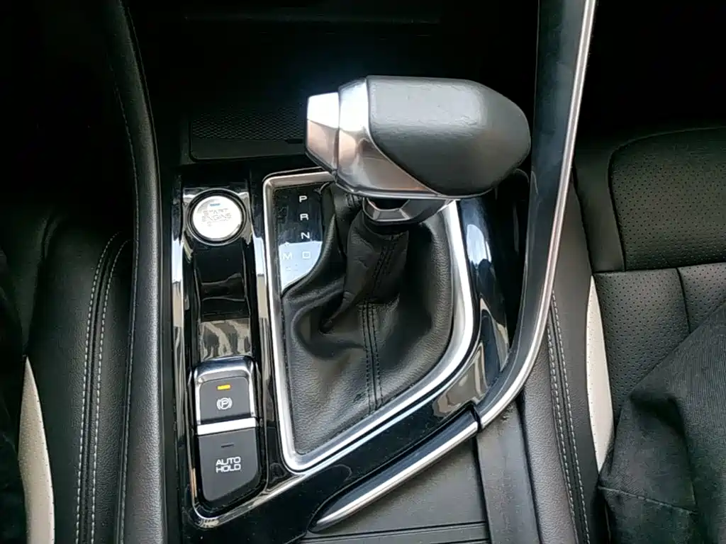 Dongfeng Fengshen AX7 2021 — фото 14